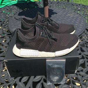adidas NMD R1 A Ma Maniere x Invincible